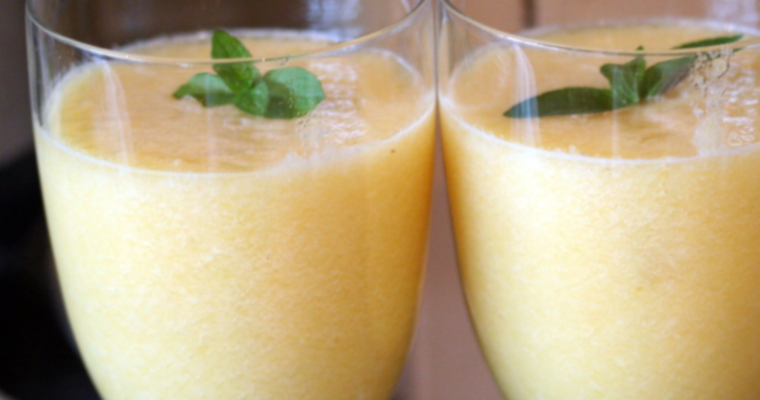 Banana Pineapple Smoothie – Quick and Easy