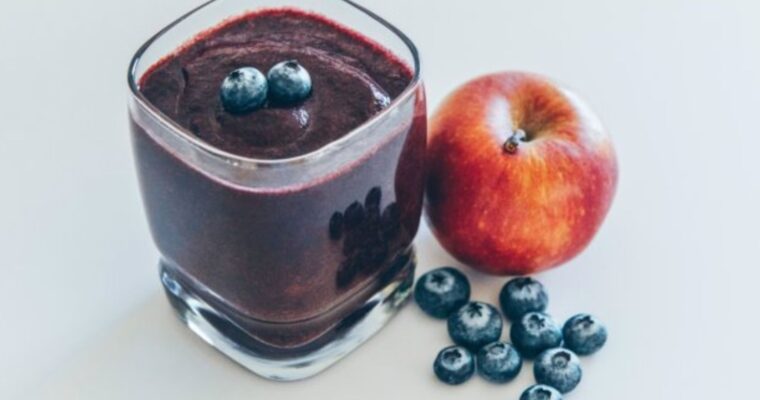 ANTI-INFLAMMATORY BLUEBERRY SMOOTHIE