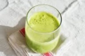 Apple Smoothie for Energy and Focus