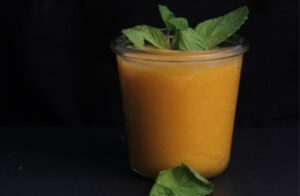 Creamy Carrot Smoothie for Constipation and Bloating