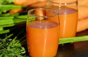 IMMUNE SYSTEM BOOSTER WITH CARROT APPLE CELERY