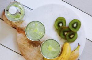 Kiwi Kefir Smoothie for Health Digestions