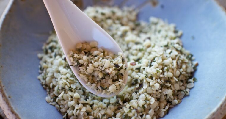 Hemp Seeds and Seed Oil Health and Skin Benefits