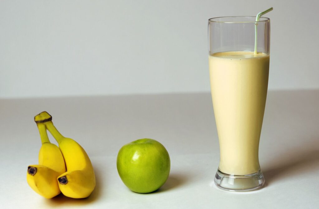 healthy apple pie smoothie