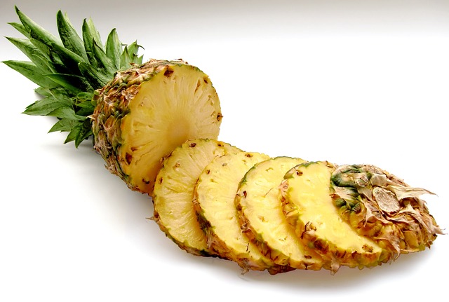 detox with pineapple
